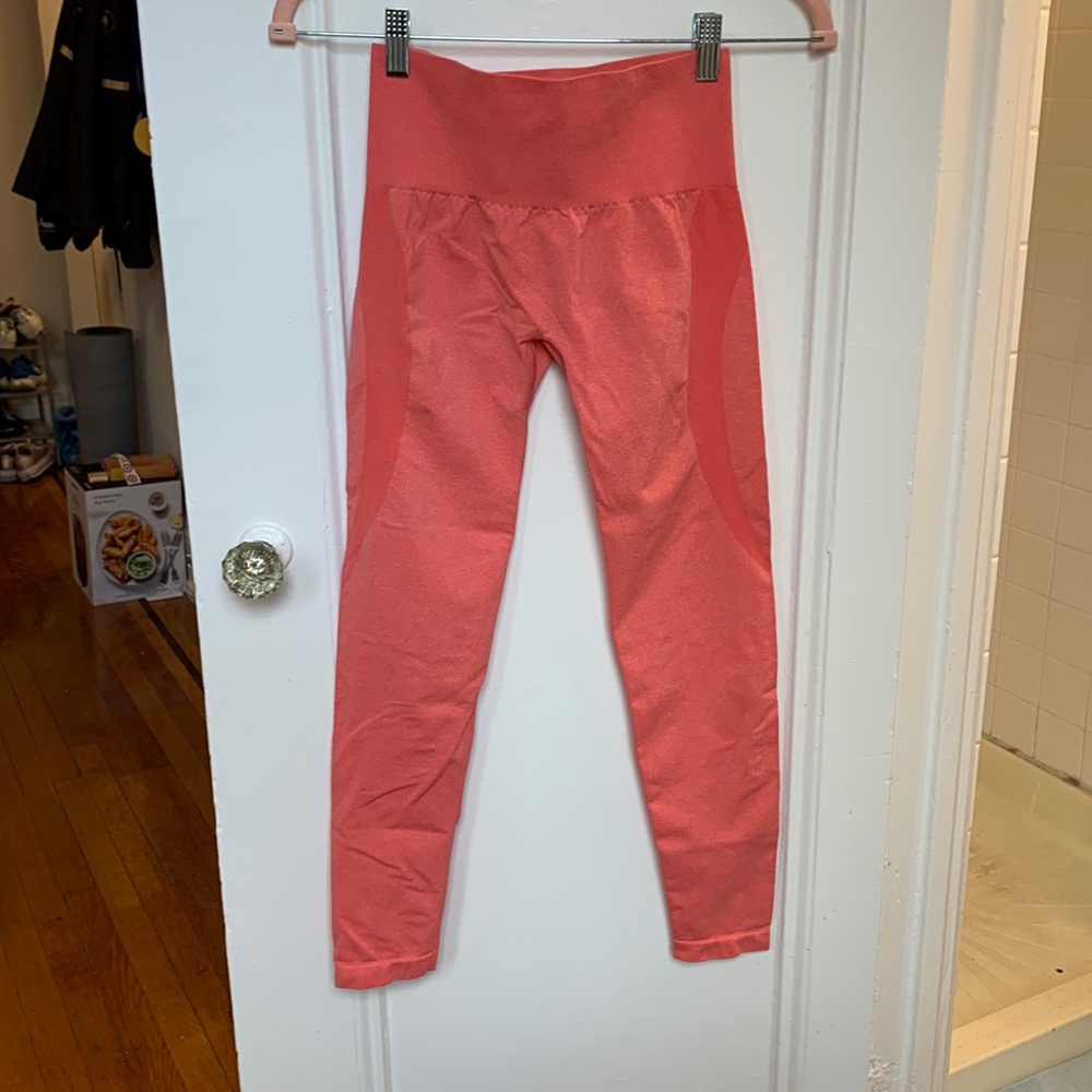 NVGTN Coral Contour Seamless Leggings